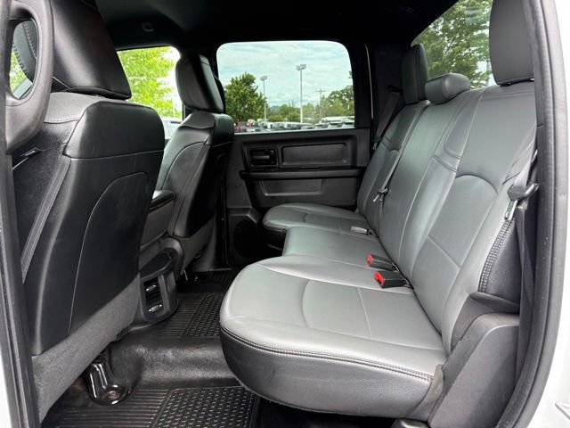 Used 2022 RAM 2500 Tradesman w/ Chrome Appearance Group AWD/4WD image 24