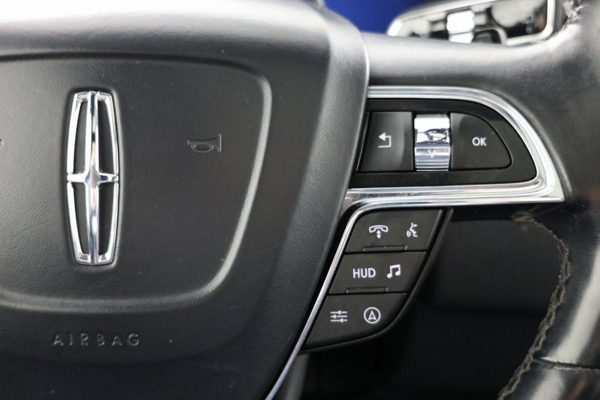 Used 2023 Lincoln Navigator Reserve AWD/4WD image 30