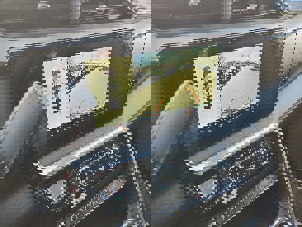 Used 2025 GMC Sierra 2500 Denali w/ Denali Reserve Package image 26