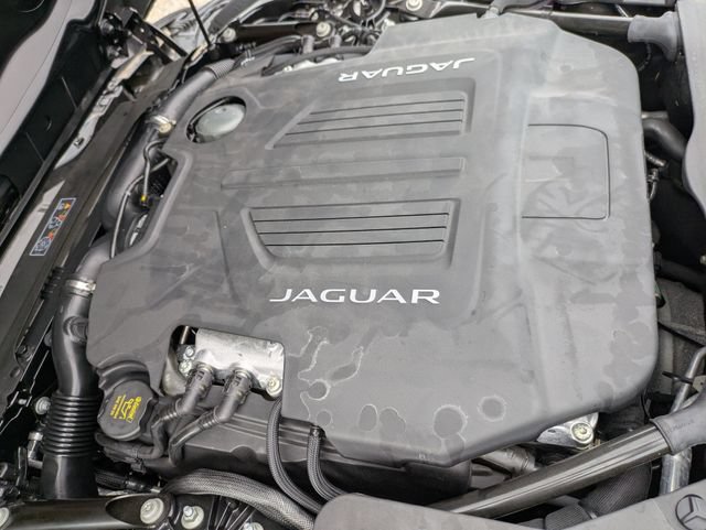 New 2024 Jaguar F-TYPE R AWD/4WD image 16
