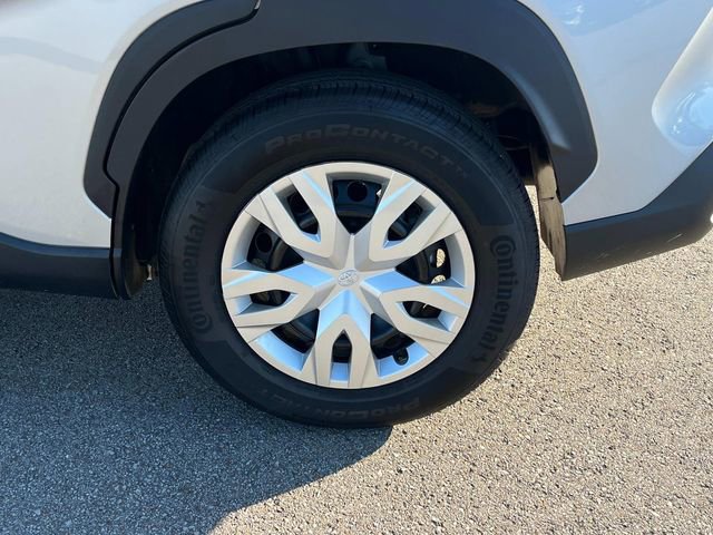 Used 2026 Toyota Corolla Cross L image 14