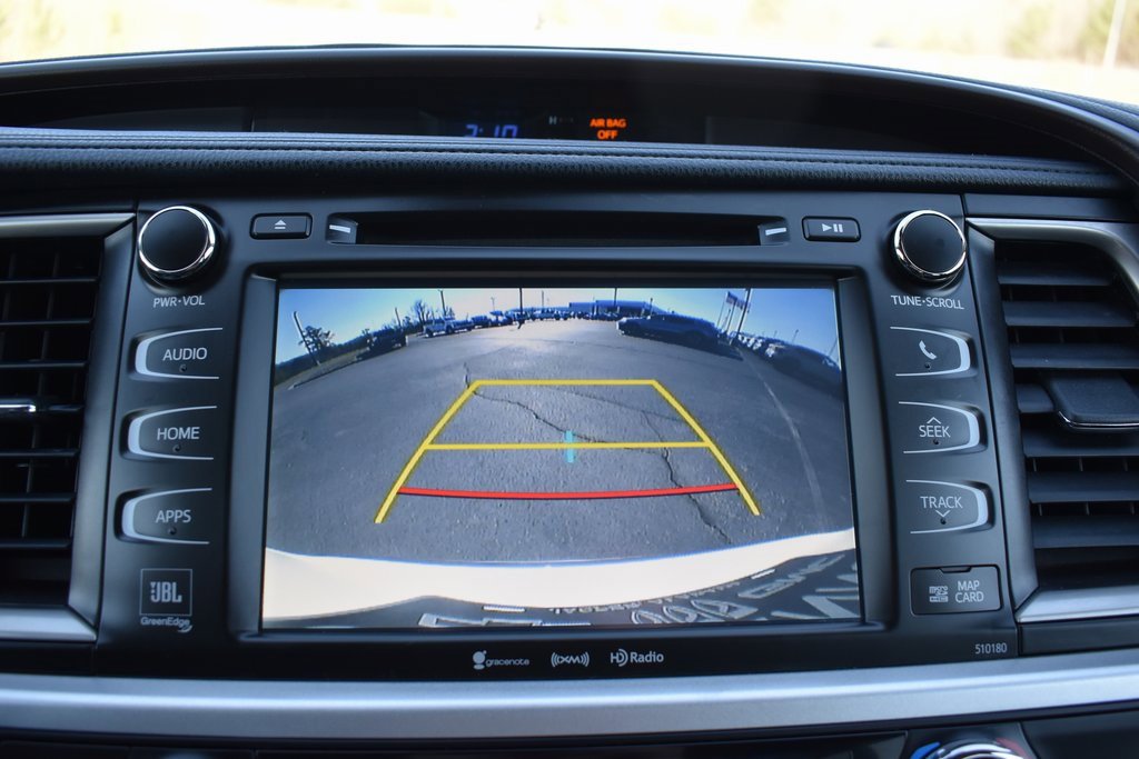 Used 2018 Toyota Highlander Limited image 21