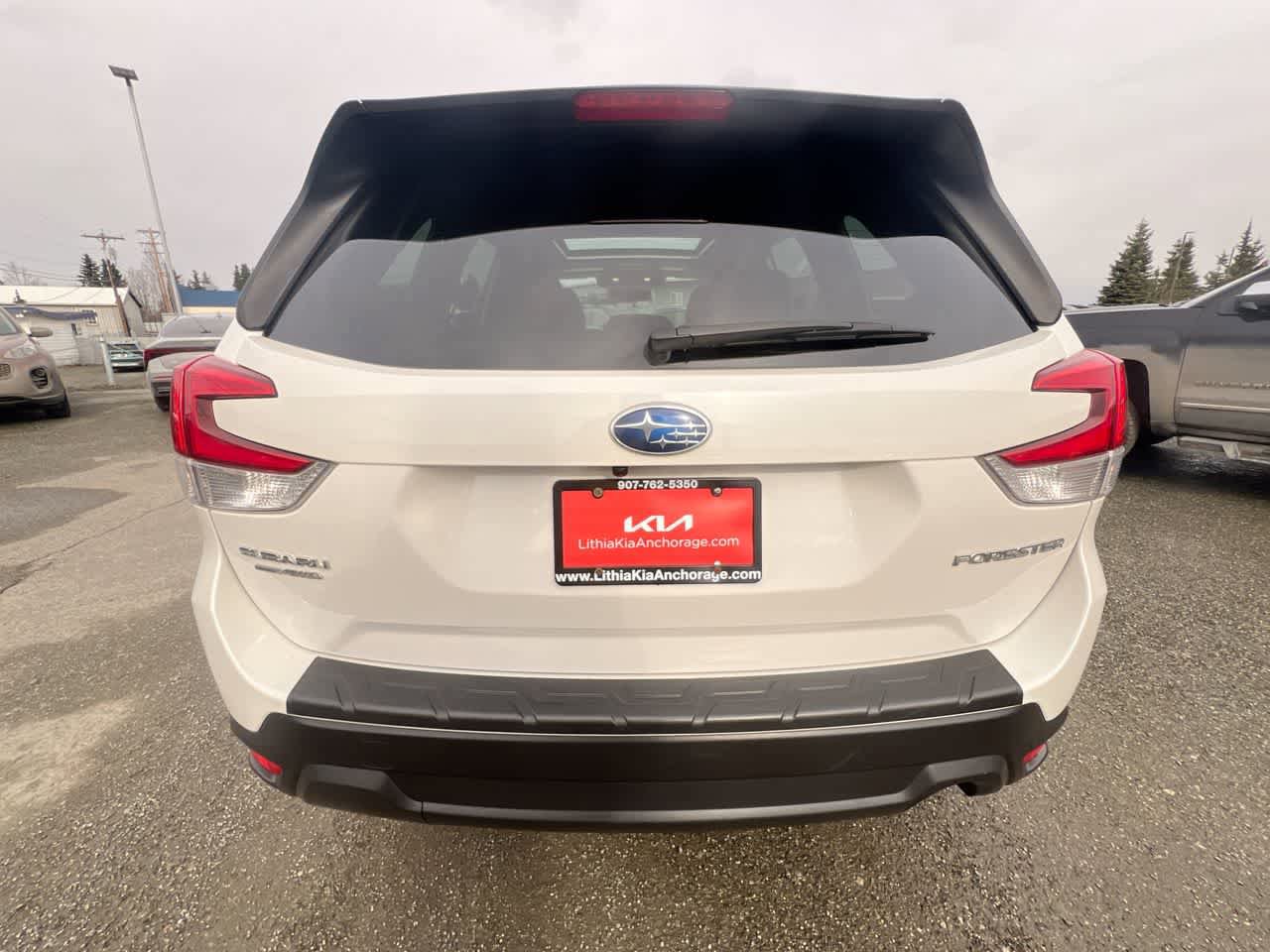 Used 2021 Subaru Forester Premium AWD/4WD image 25