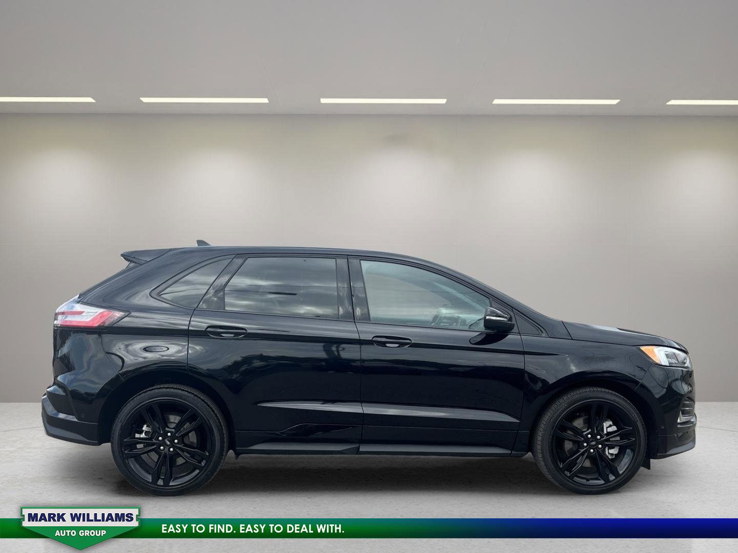Used 2022 Ford Edge ST w/ Equipment Group 401A image 8