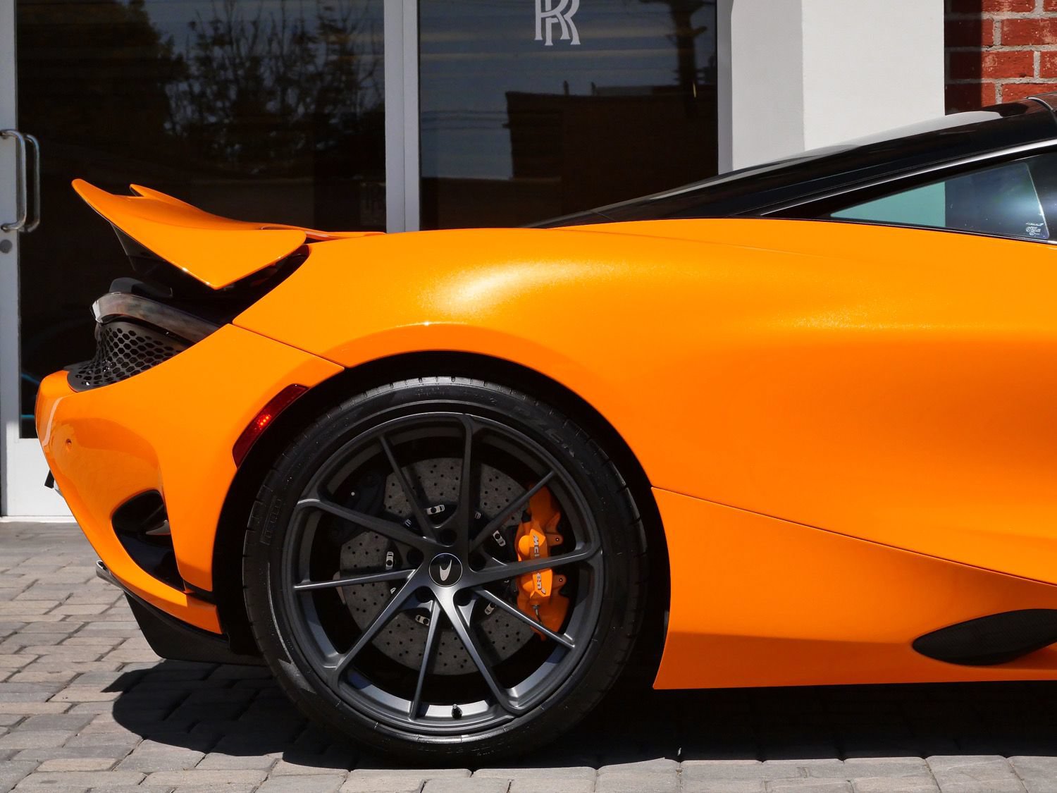 Used 2024 McLaren 750S RWD image 30