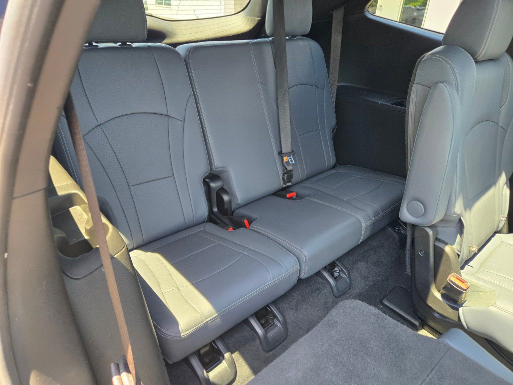 Certified 2023 Buick Enclave Essence w/ Experience Buick Package FWD image 12