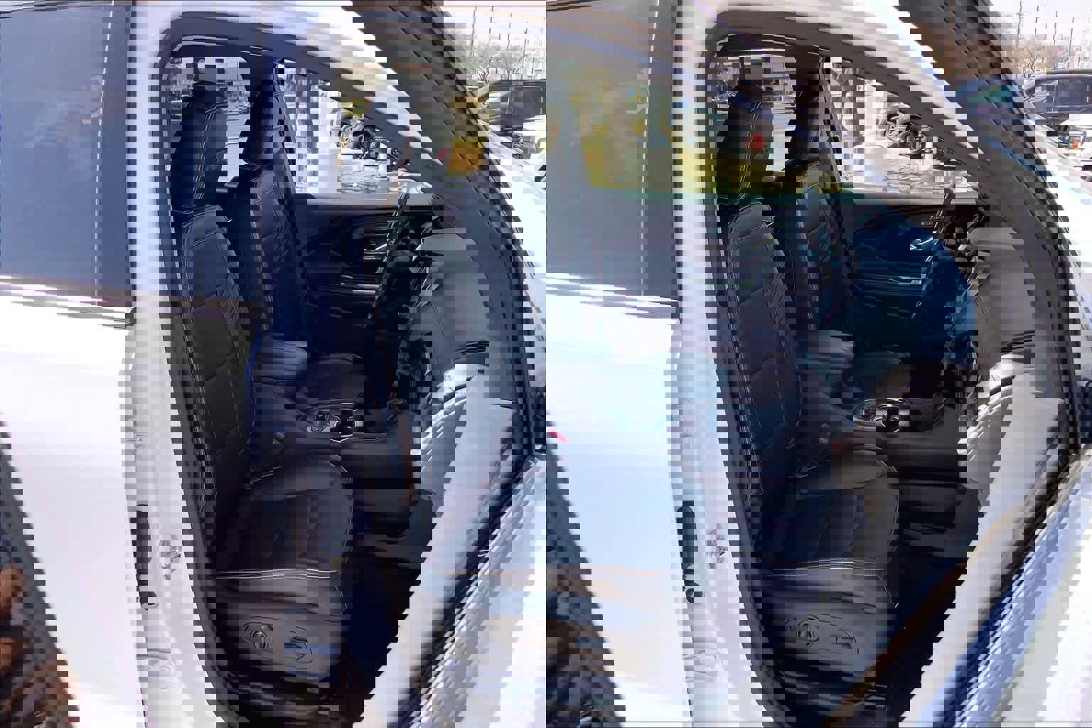 Used 2024 GMC Terrain AT4 image 9