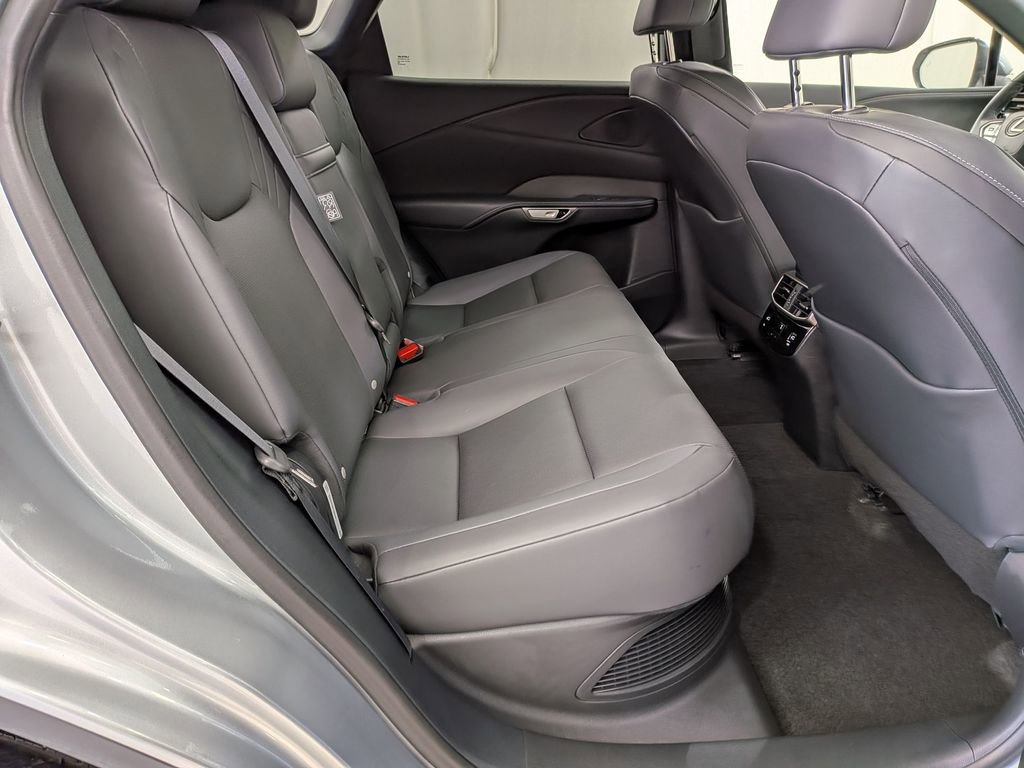 Certified 2024 Lexus RX 350h w/ Convenience Package image 33