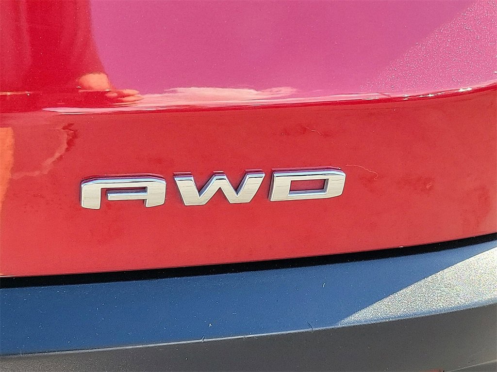 Used 2023 GMC Acadia SLT image 27