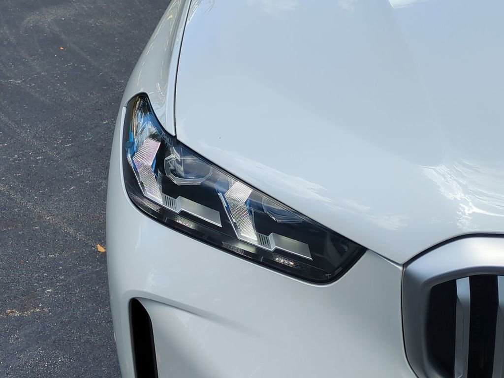 Used 2024 BMW X5 sDrive40i w/ Premium Package image 10