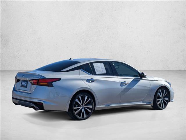 Used 2020 Nissan Altima 2.0 Platinum image 5