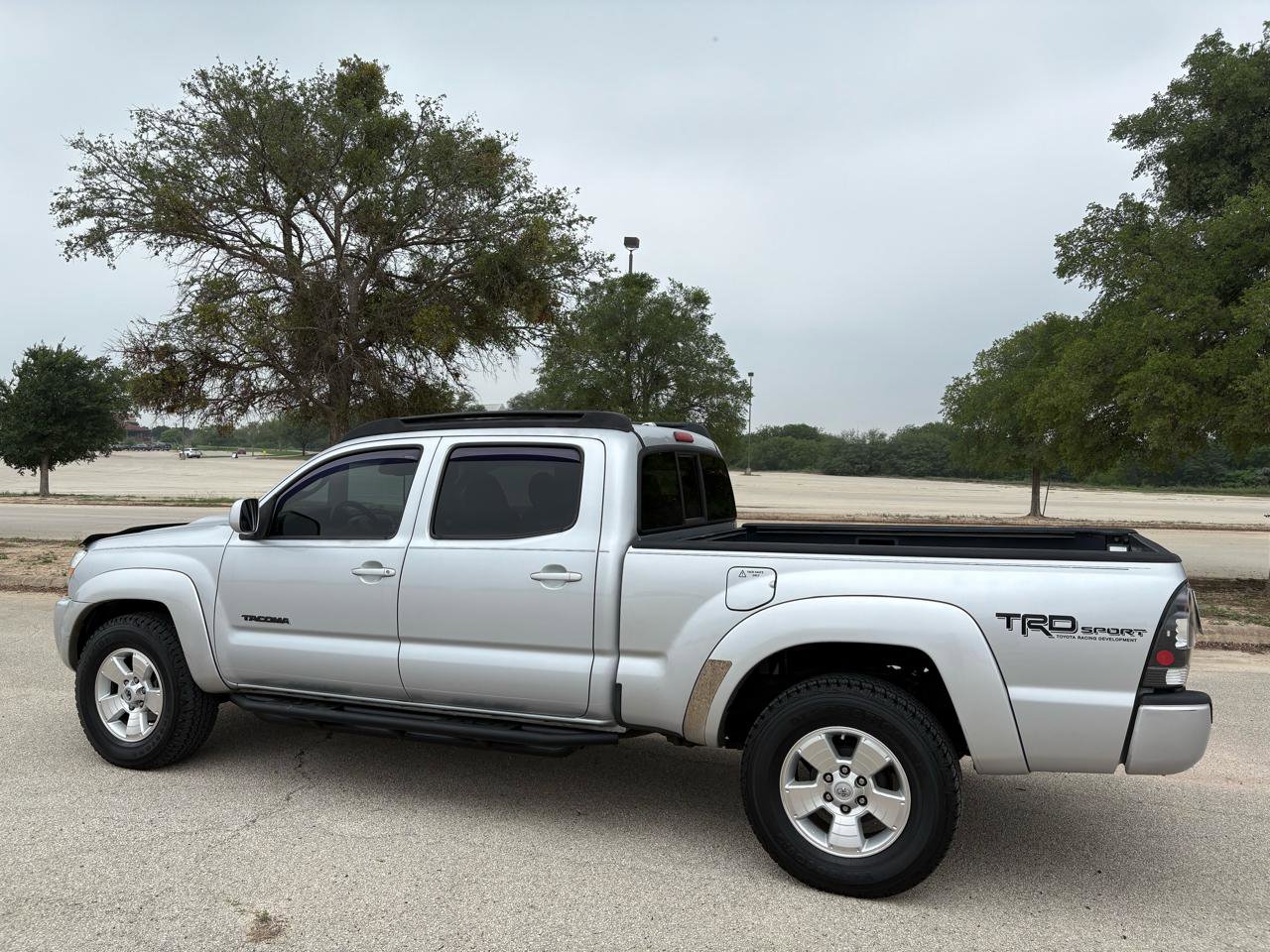 Used 2010 Toyota Tacoma PreRunner RWD image 8