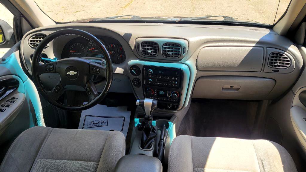 Used 2006 Chevrolet TrailBlazer 4WD w/ LT Package 1 image 16