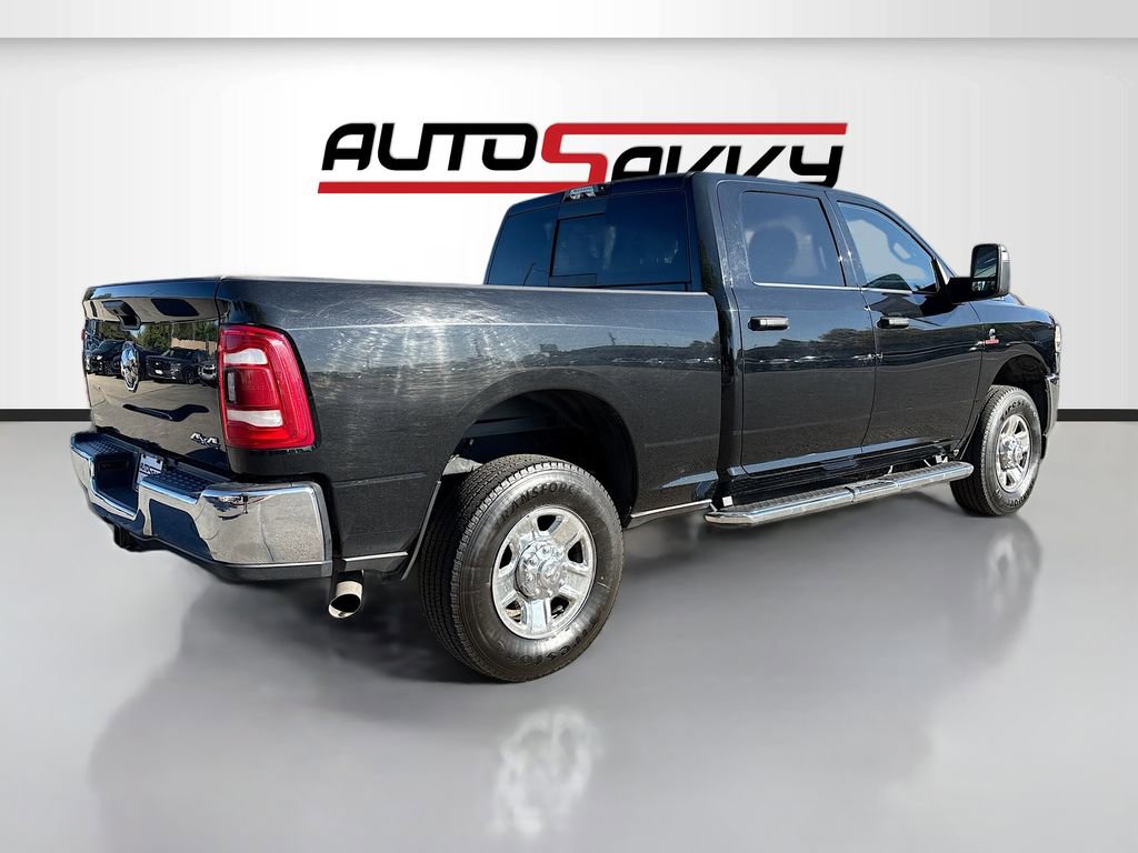 Used 2024 RAM 3500 Tradesman w/ Chrome Appearance Group image 7