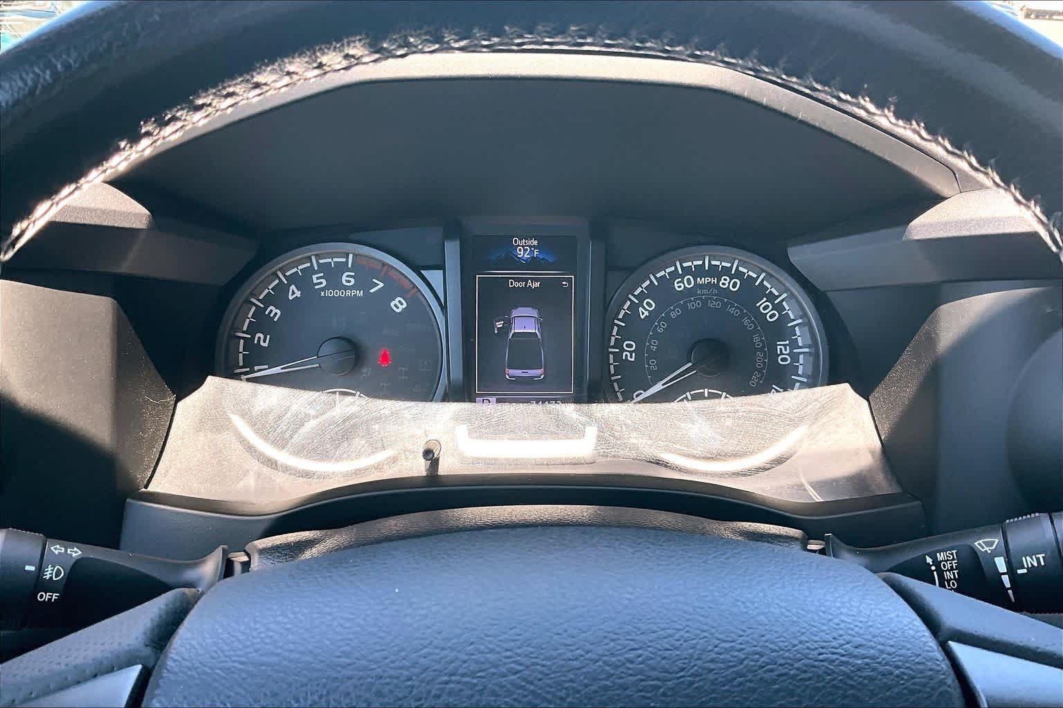 Certified 2019 Toyota Tacoma TRD Off-Road AWD/4WD image 25