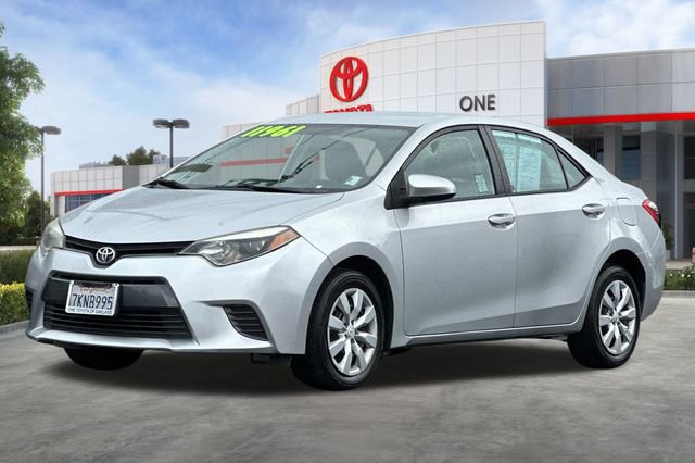 Used 2015 Toyota Corolla LE image 9