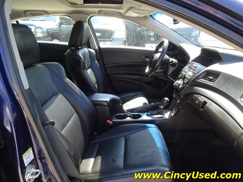 Used 2014 Acura ILX w/ Technology Package FWD image 17