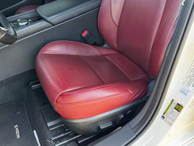 Used 2023 MAZDA MAZDA3 Hatchback w/Premium Plus Pkg AWD/4WD image 13