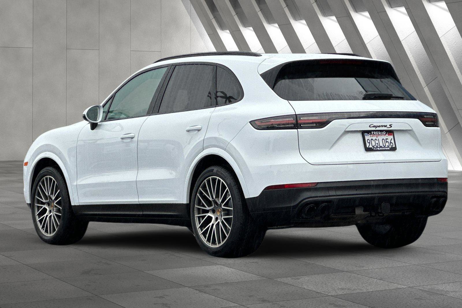 Used 2022 Porsche Cayenne S image 6