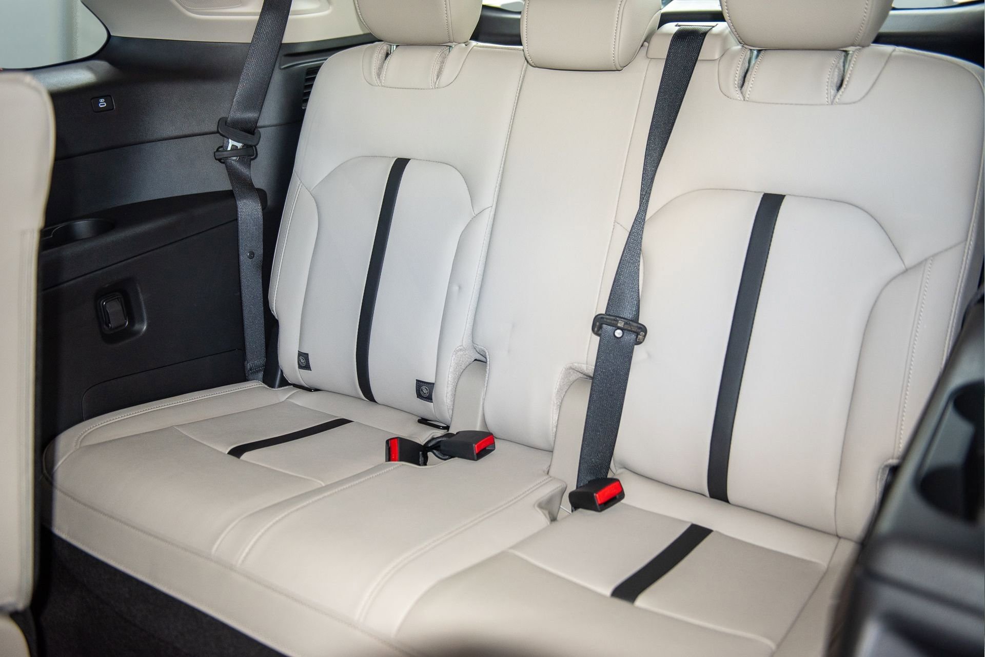 Used 2025 MAZDA CX-90 3.3 Turbo w/ Premium Sport Pkg image 18