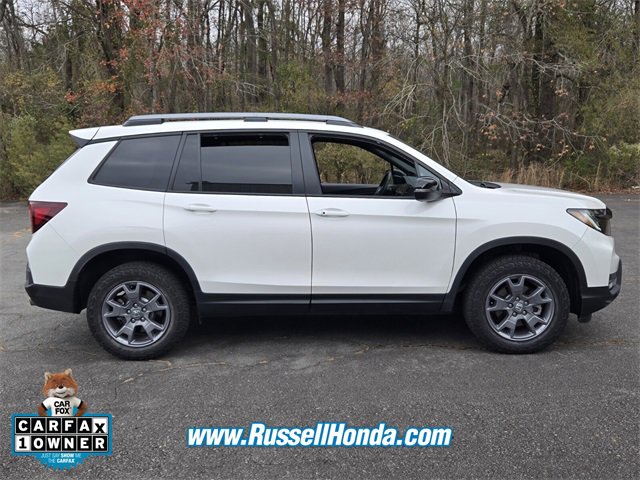 Certified 2025 Honda Passport TrailSport image 2
