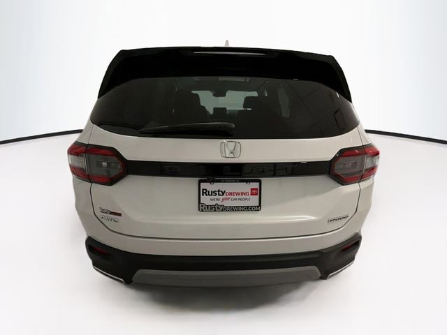 Used 2025 Honda Pilot Touring image 5