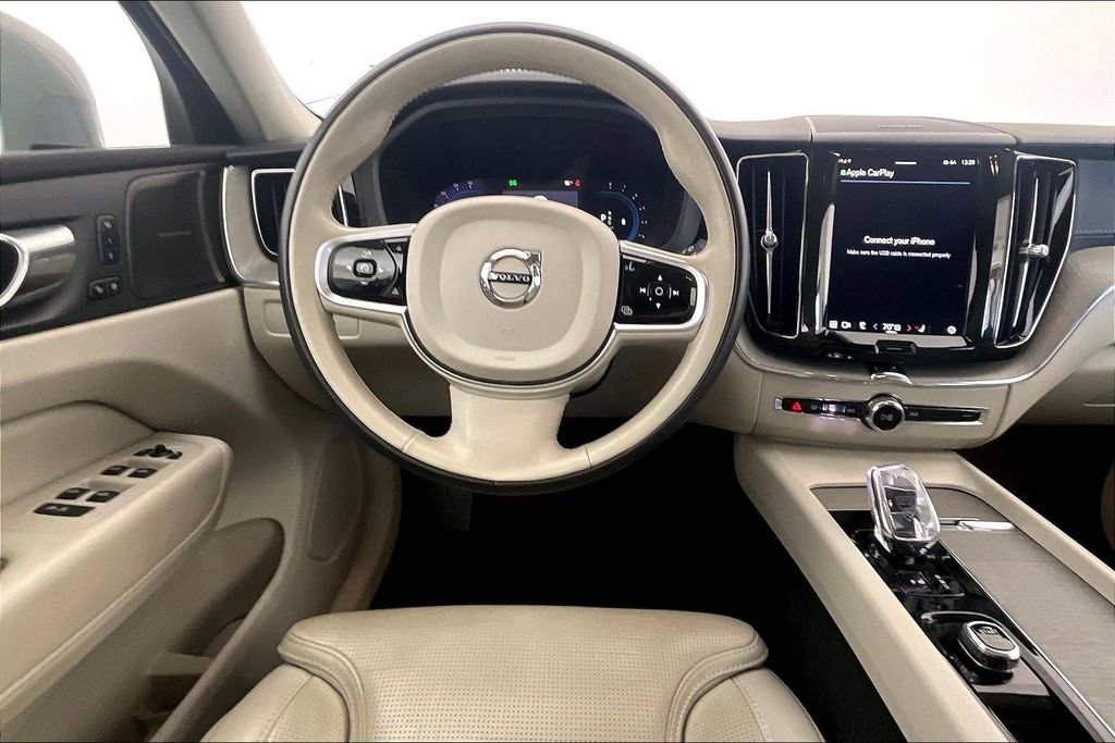 Certified 2023 Volvo XC60 B5 Ultimate w/ Climate Package image 8