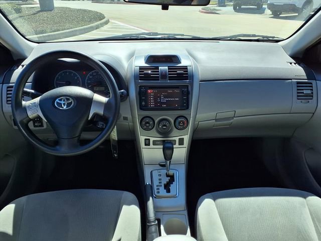 Used 2013 Toyota Corolla LE image 5
