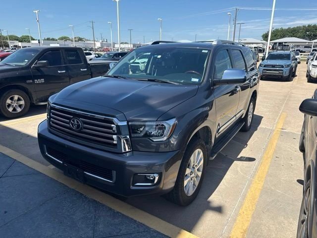 Used 2021 Toyota Sequoia Platinum AWD/4WD image 3