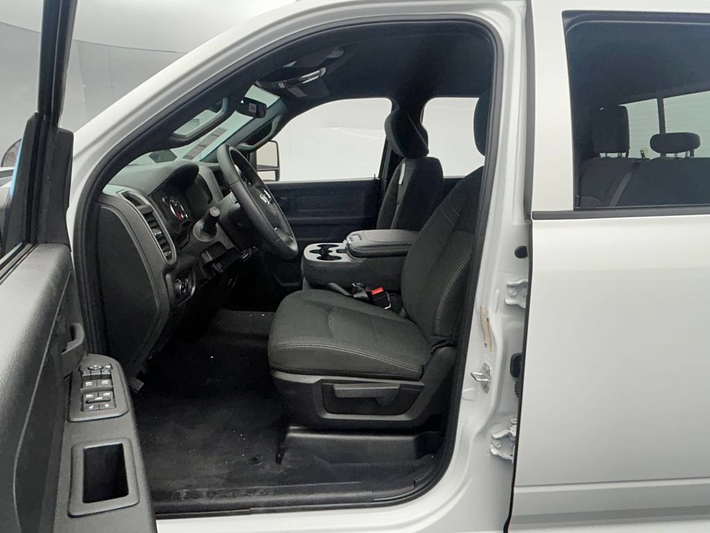 Used 2026 RAM 3500 Tradesman AWD/4WD image 12