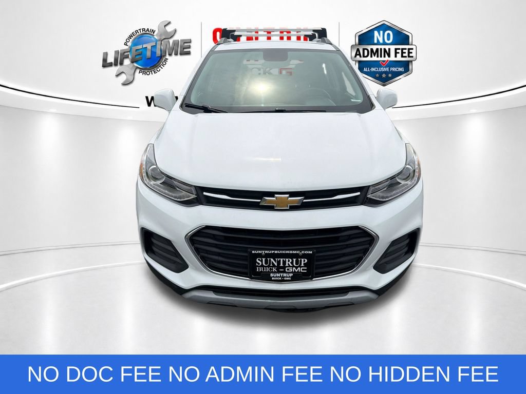 Used 2017 Chevrolet Trax LT w/ LT Convenience Package AWD/4WD image 9