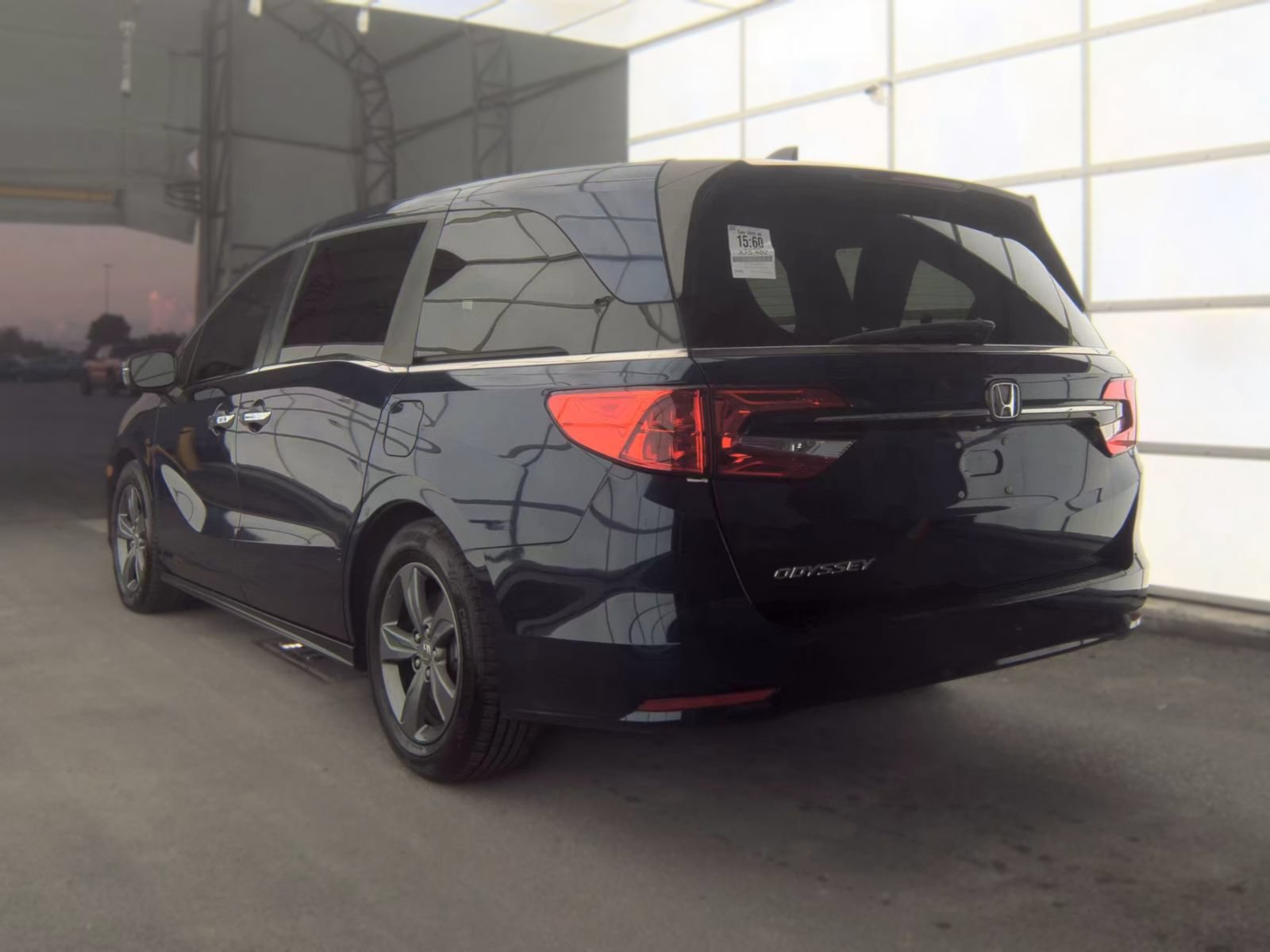 Used 2022 Honda Odyssey EX image 6