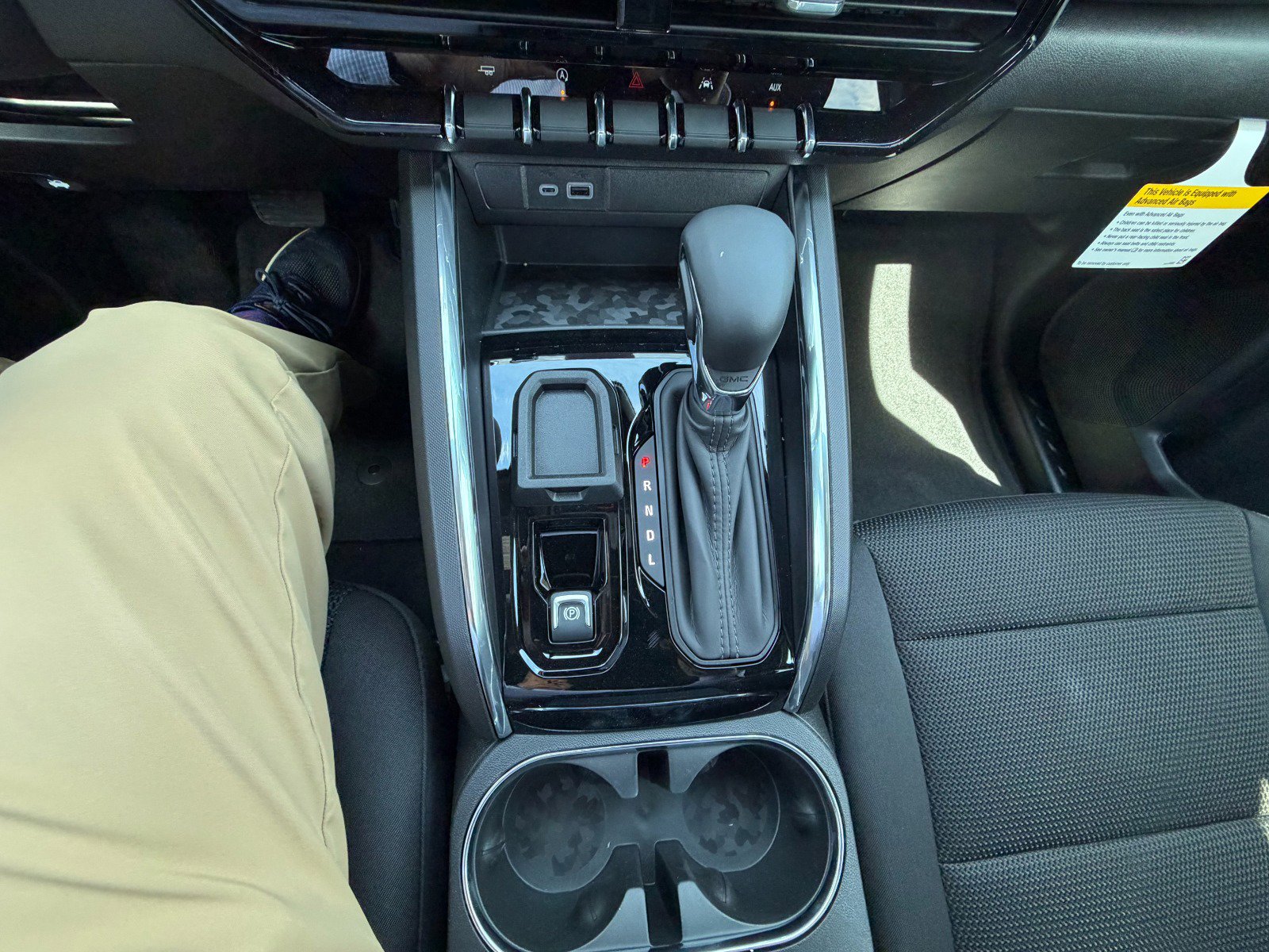 New 2026 GMC Canyon Elevation w/ Convenience Package RWD image 16