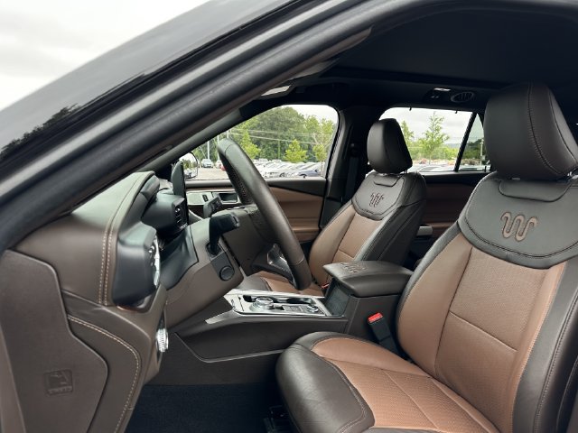 Used 2023 Ford Explorer King Ranch w/ Technology Package AWD/4WD image 13