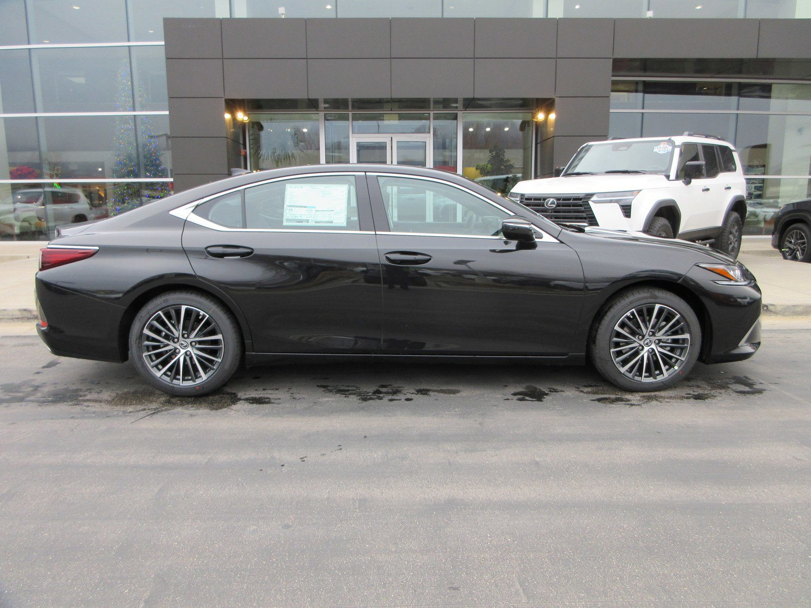 New 2025 Lexus ES 350 w/ Premium Package image 11