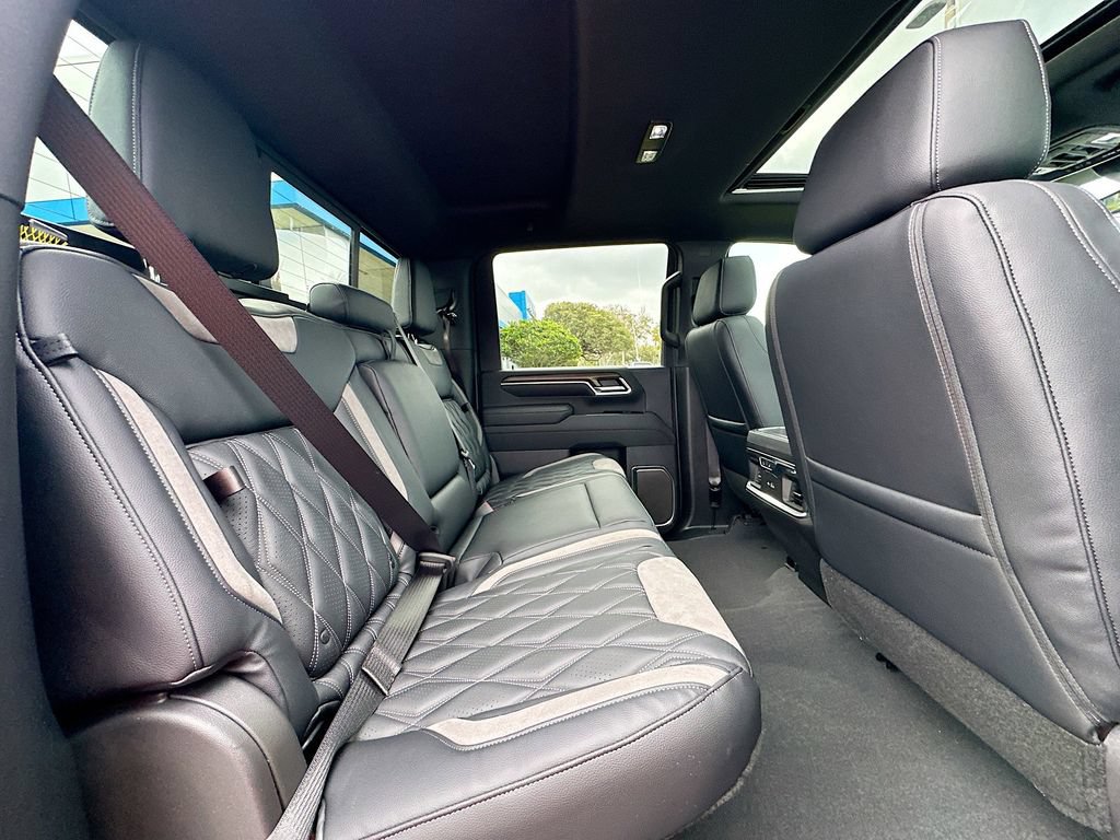 New 2026 Chevrolet Silverado 3500 High Country w/ High Country Premium Package AWD/4WD image 28