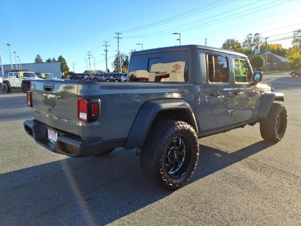 Used 2023 Jeep Gladiator Sport image 4