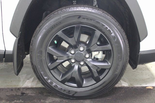 Used 2024 Toyota RAV4 LE image 27