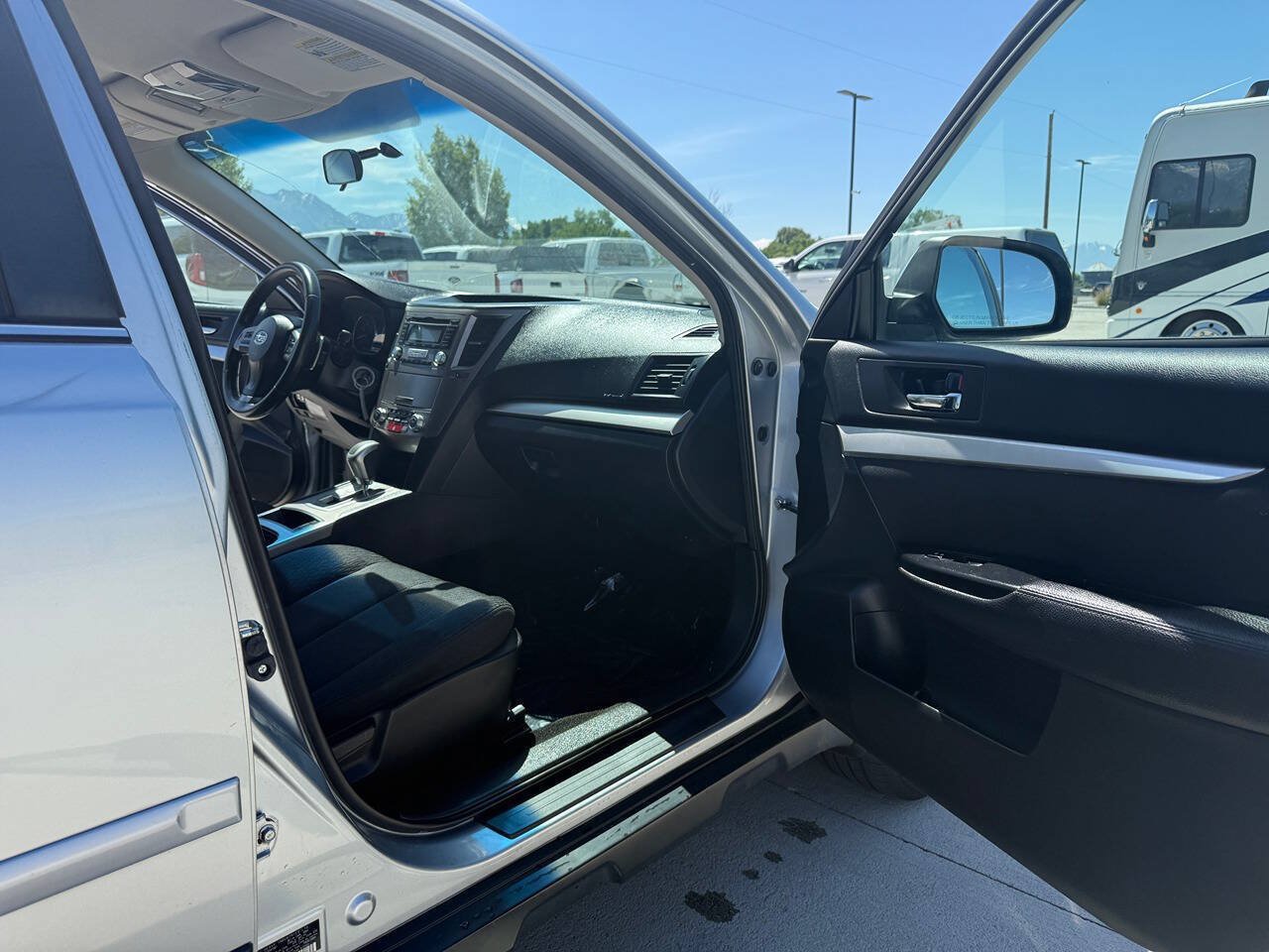 Used 2012 Subaru Outback 2.5i Premium AWD/4WD image 18