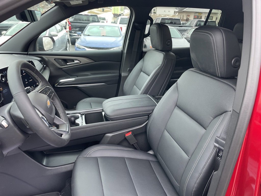 New 2026 Chevrolet Traverse LT w/ Driver Confidence Package image 4