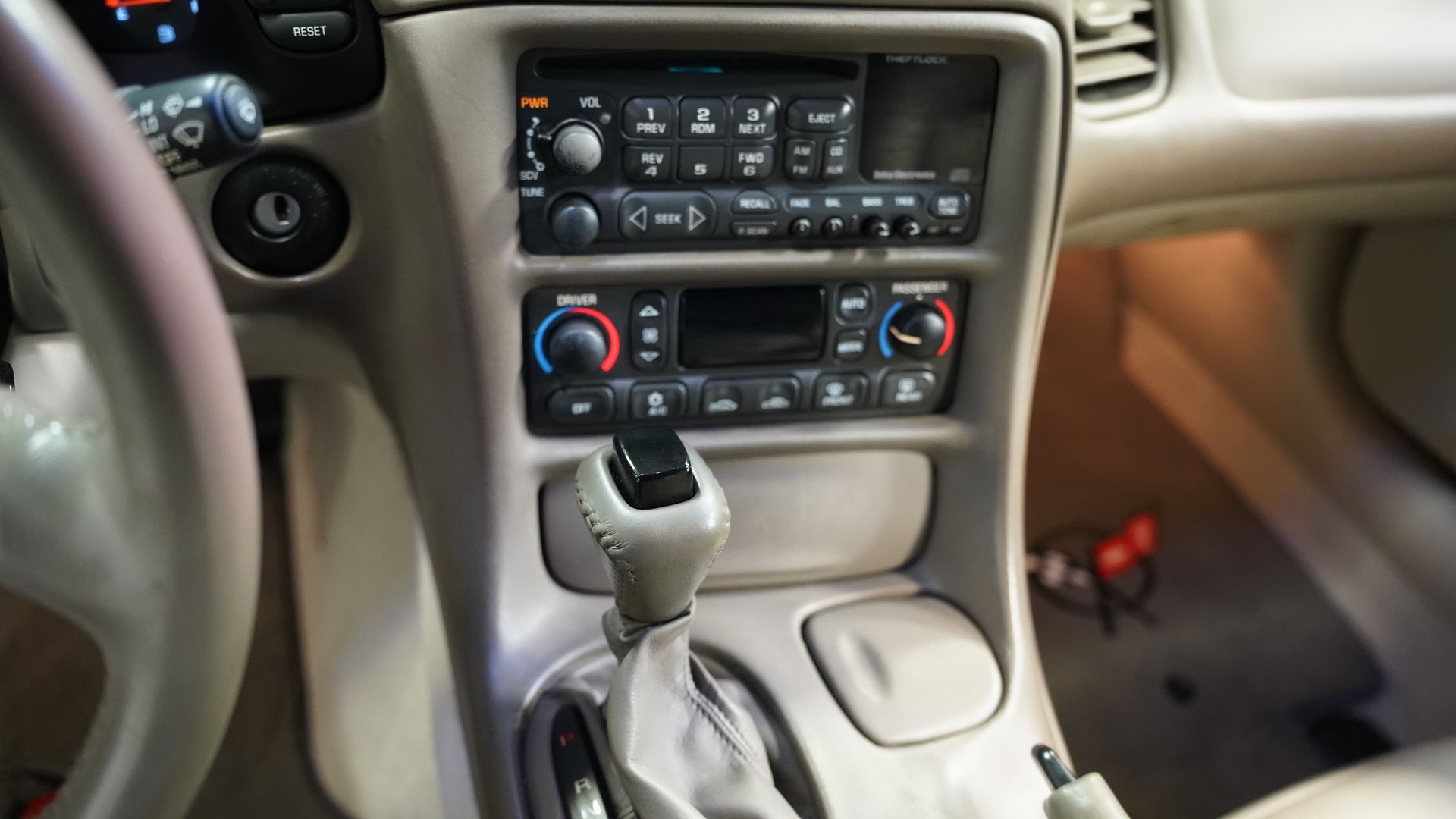 Used 2003 Chevrolet Corvette 50th Anniversary Edition w/ Preferred Equipment Group image 33