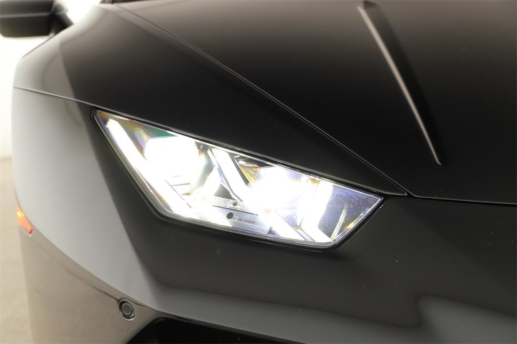 Used 2022 Lamborghini Huracan EVO image 28