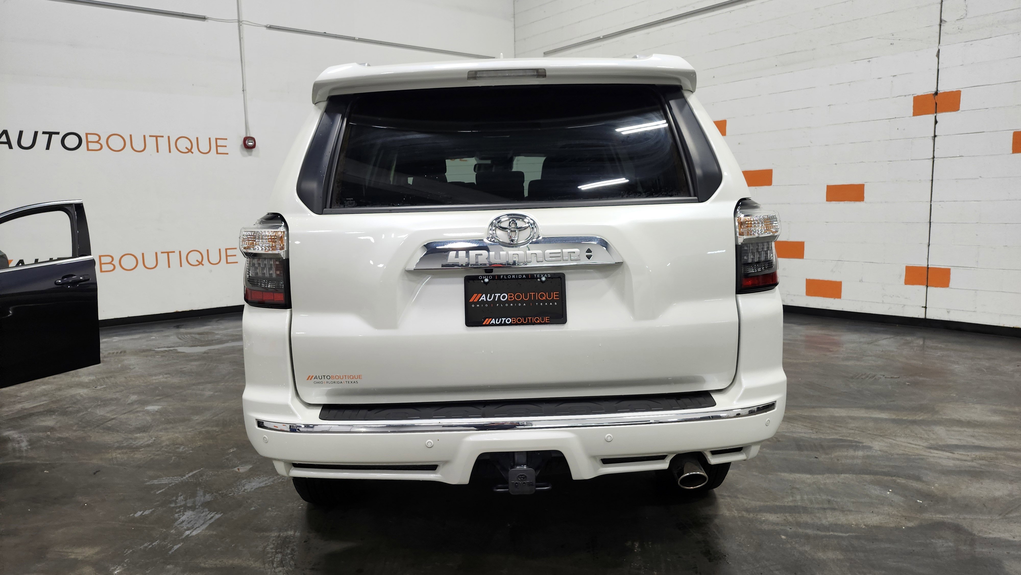 Used 2023 Toyota 4Runner Limited image 16