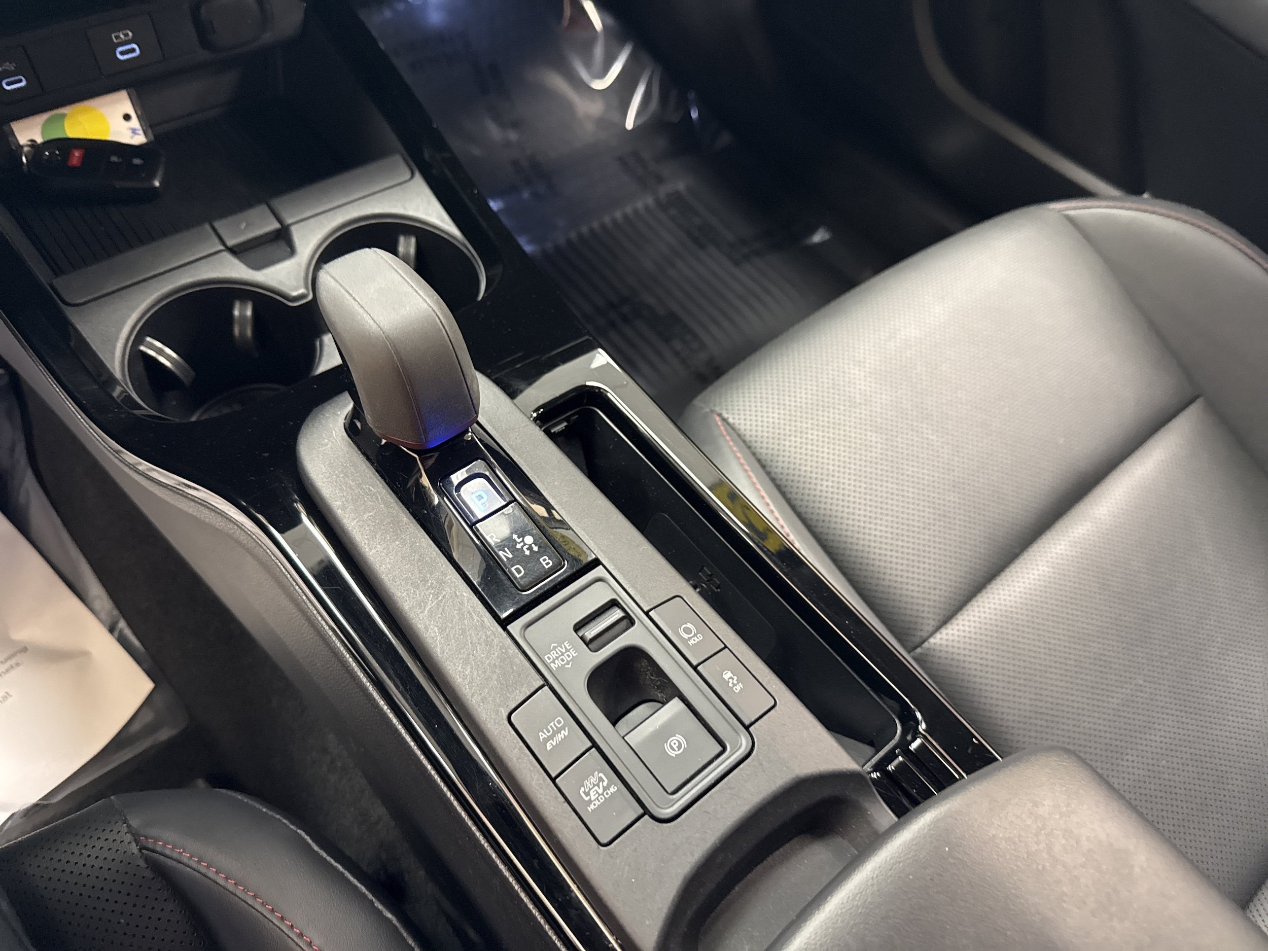 Used 2023 Toyota Prius Prime FWD image 38