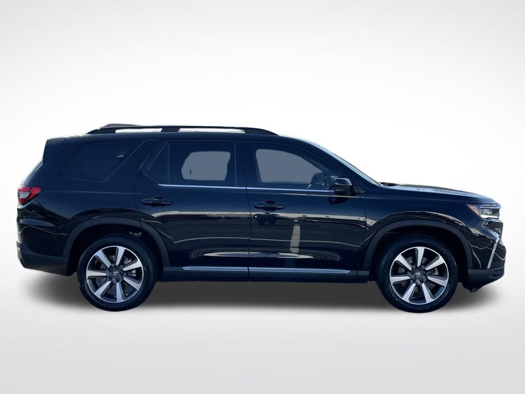 Certified 2025 Honda Pilot Elite image 7