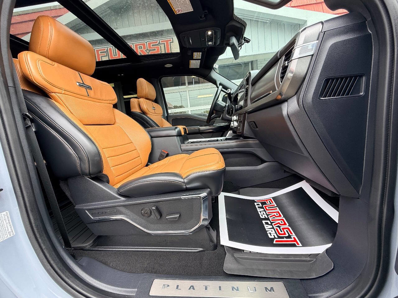 Used 2024 Ford F450 Platinum w/ FX4 Off-Road Package image 45