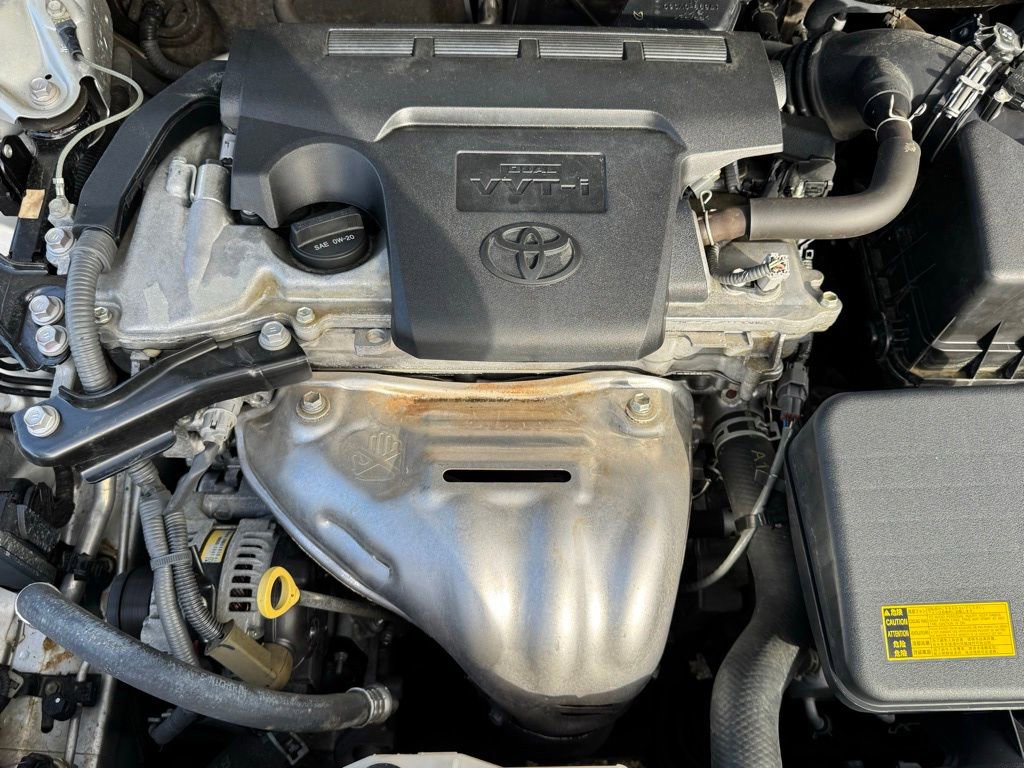 Used 2012 Toyota Camry LE image 34