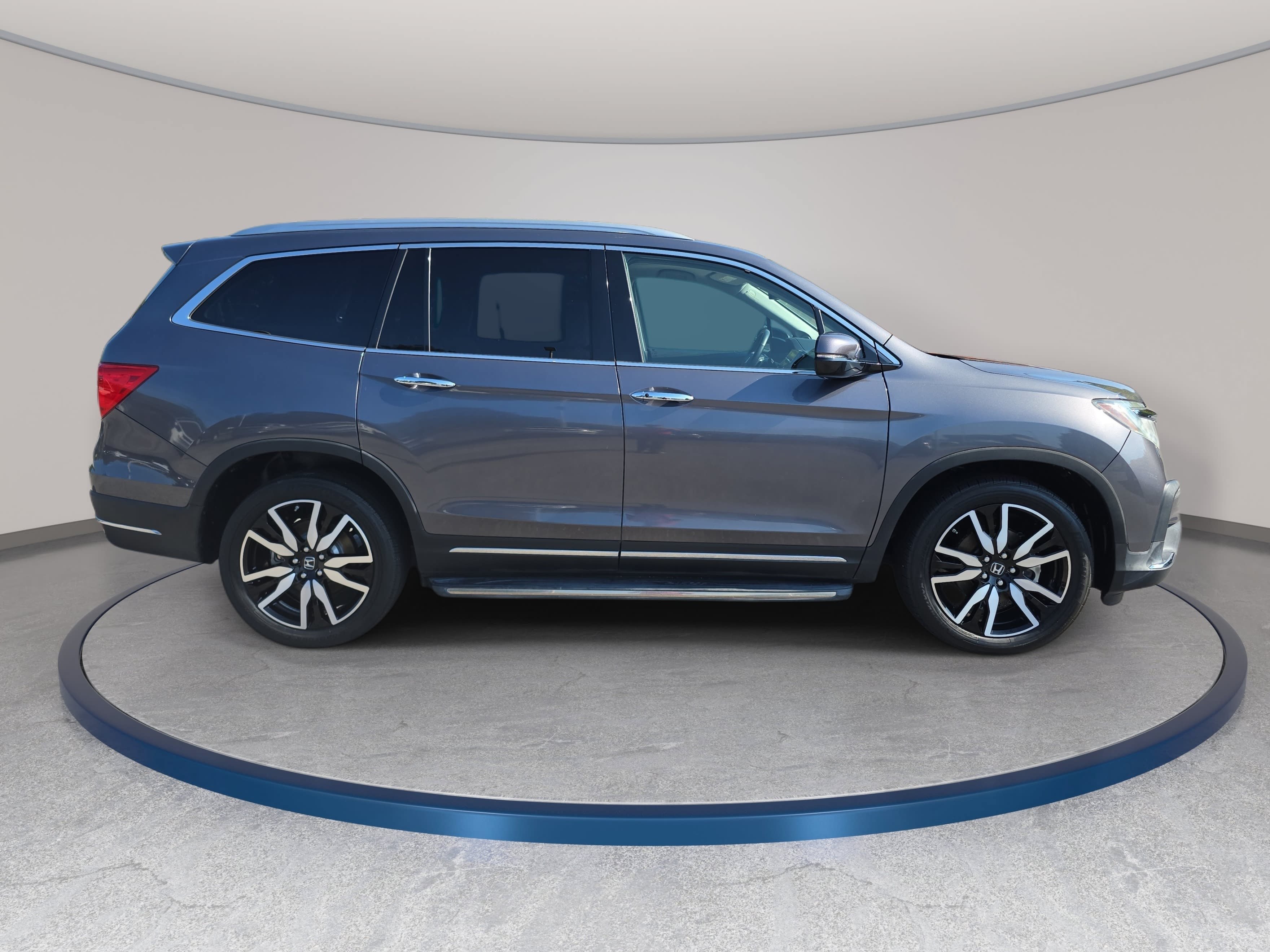 Used 2020 Honda Pilot Elite image 4