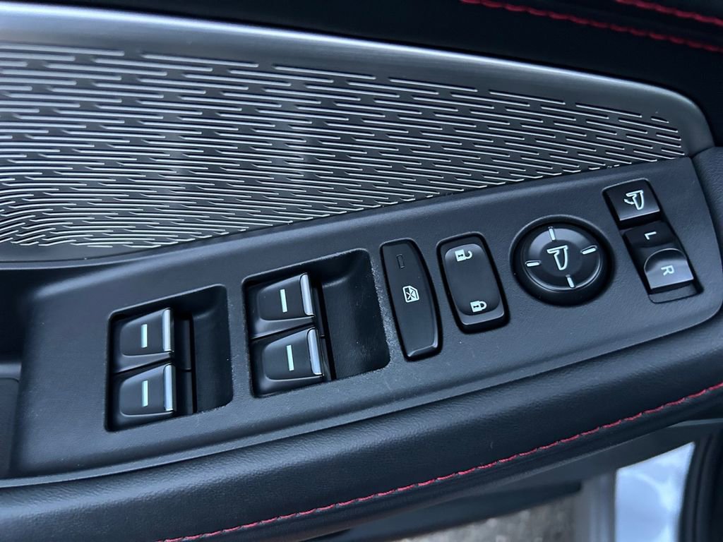 Used 2022 Acura MDX A-Spec image 23