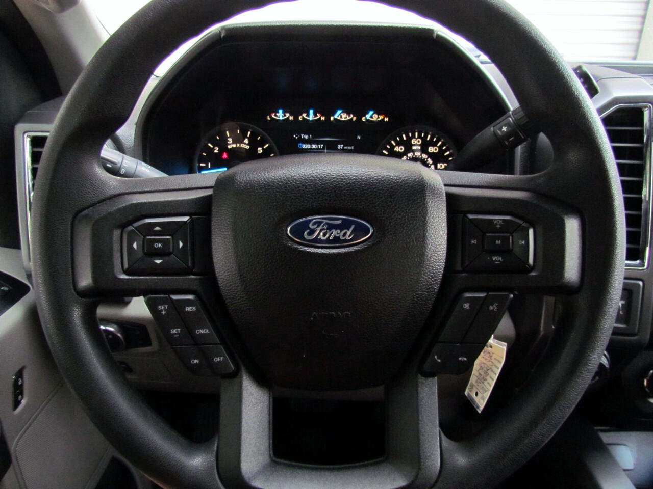 Used 2016 Ford F150 XLT w/ Trailer Tow Package image 31